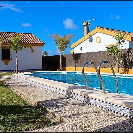 Con Piscina En Roche Viejo Horská chata *