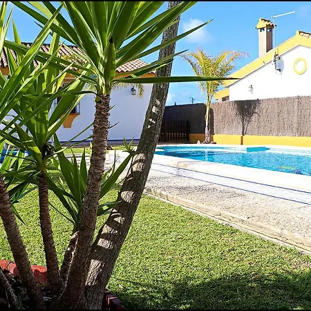 샬레 Con Piscina En Roche Viejo