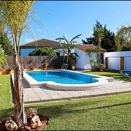 Con Piscina En Roche Viejo * Conil De La Frontera