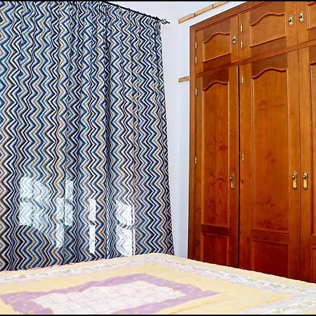 Con Piscina En Roche Viejo 샬레 *