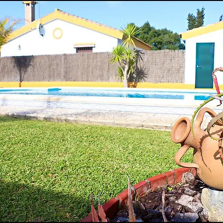 Con Piscina En Roche Viejo 샬레 *