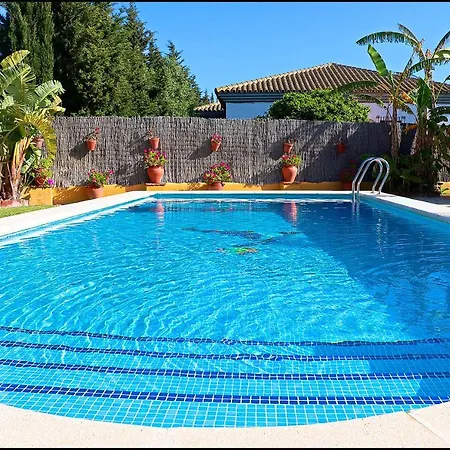 Con Piscina En Roche Viejo 콘일데라프론테라