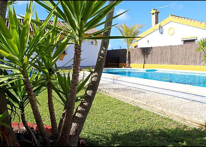 Шале Con Piscina En Roche Viejo